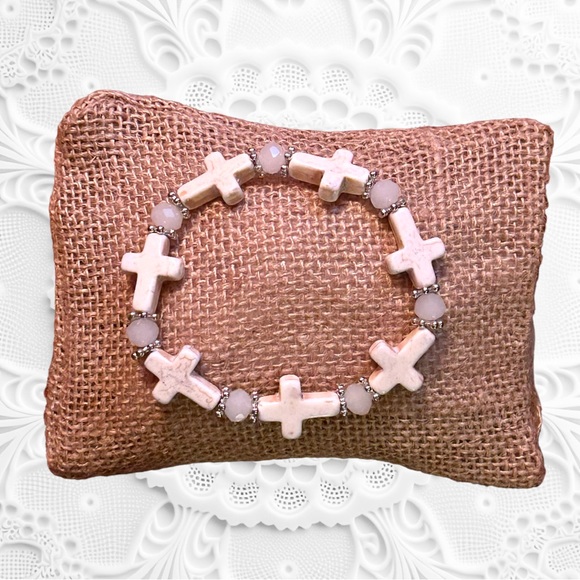 NWT-Beautiful Cross Bracelets made of Semiprecious Stones! - Picture 3 of 12